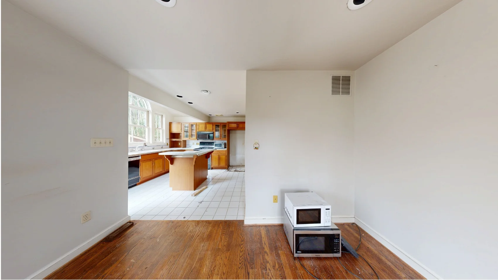 Before kitchen remodel